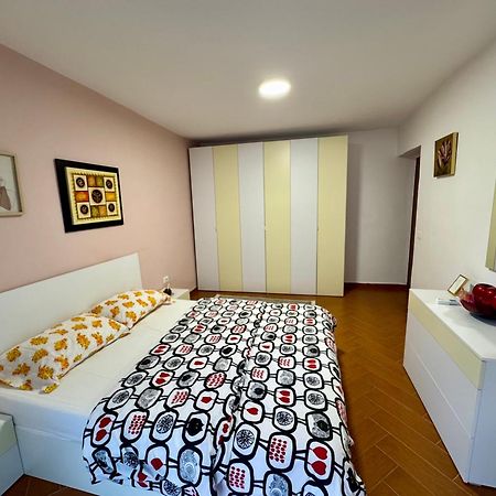 Skerdi'S Apartment - City Center ติรานา ภายนอก รูปภาพ