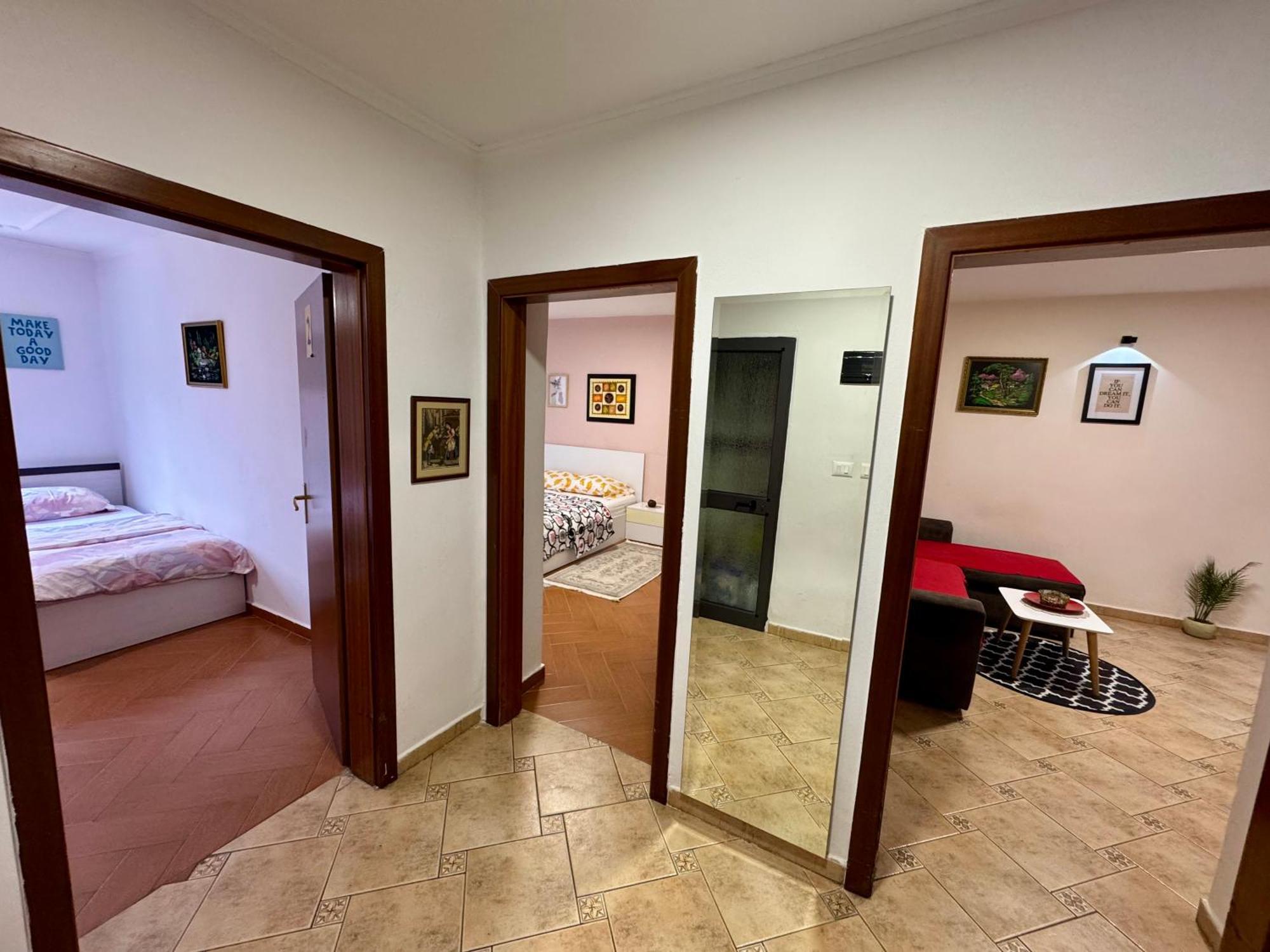 Skerdi'S Apartment - City Center ติรานา ภายนอก รูปภาพ
