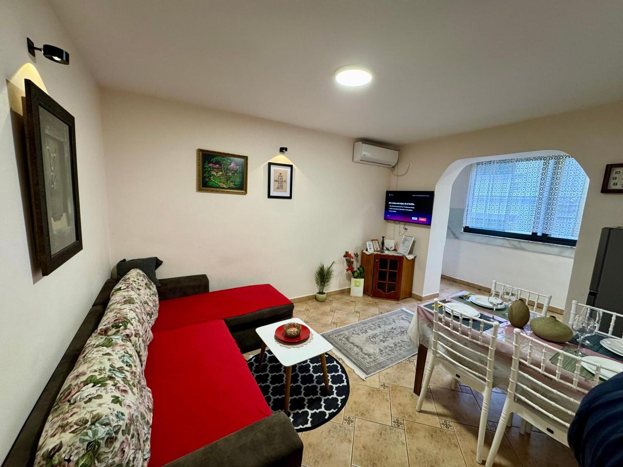 Skerdi'S Apartment - City Center ติรานา ภายนอก รูปภาพ
